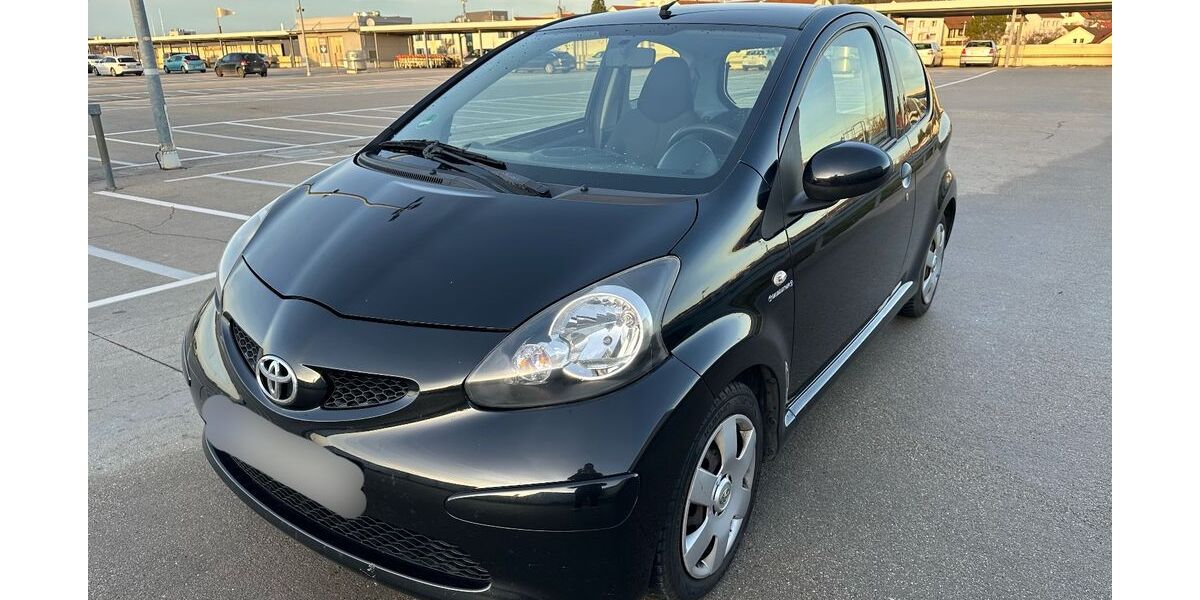 Toyota Aygo (X) 123.200 km 1.999 &euro; Sindelfingen 71065