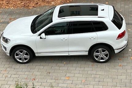 VW Touareg 118.000 km 31.000 € Stuttgart 70327