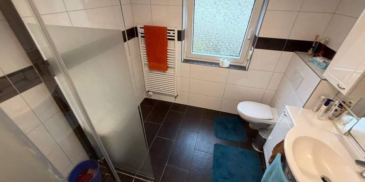 Mehrfamilienhaus, Wohnhaus Wildberg Effringen - 7 Zimmer, 200 m&sup2;, 475.000&euro; | Angebot:25737017