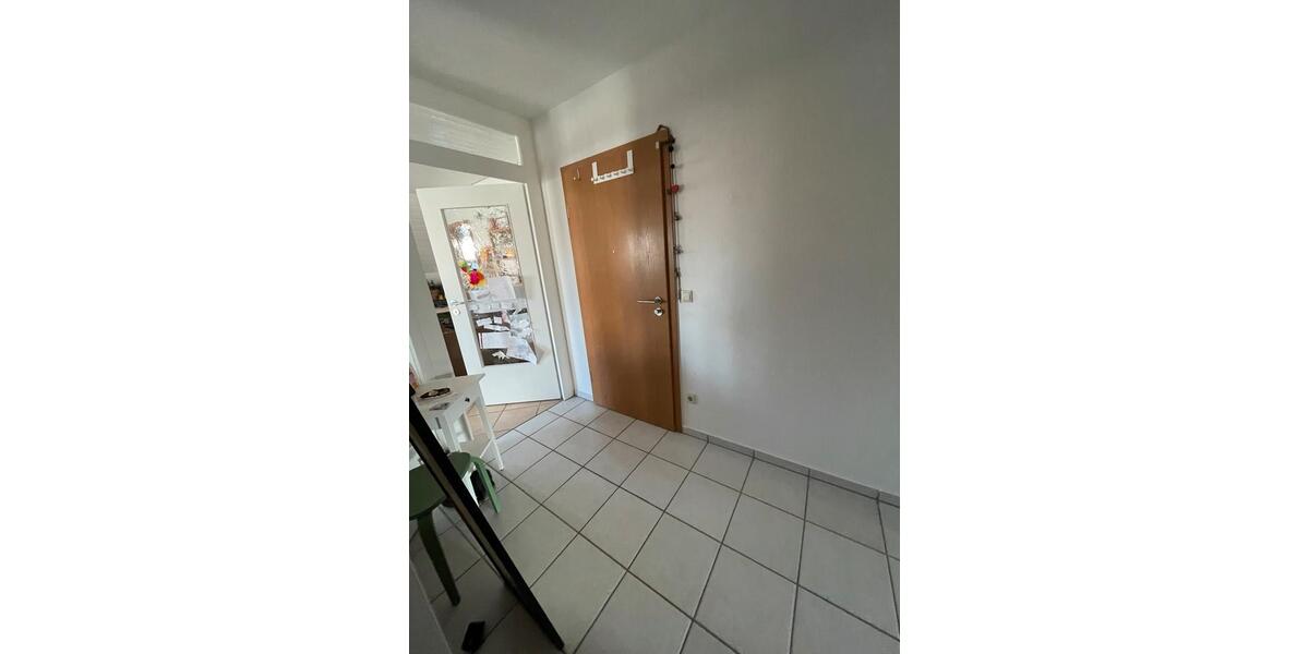 Dachgeschoßwohnung Rottenburg am Neckar - 3 Zimmer, 72 m&sup2;, 1.300&euro; | Angebot:24609257