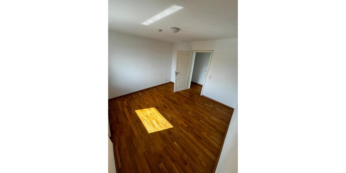 Etagenwohnung Stuttgart Botnang - 3 Zimmer, 89 m&sup2;, 1.300&euro; | Angebot:25855229