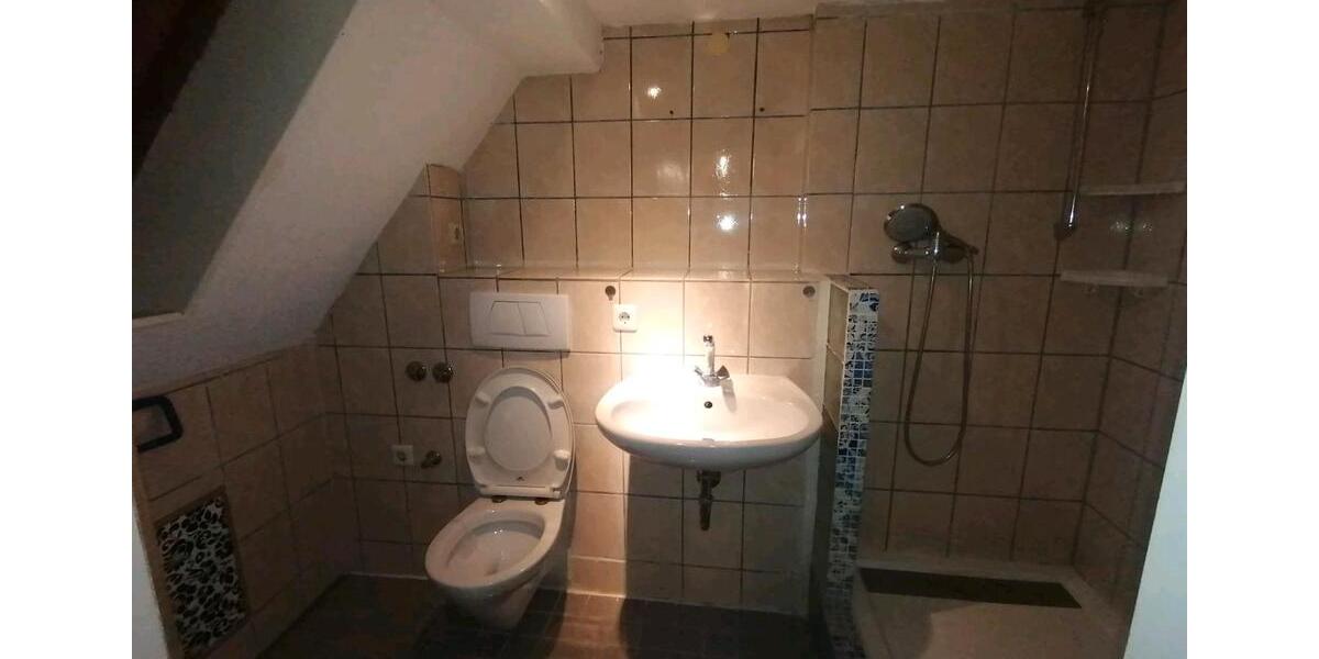 Doppelhaushälfte Nürtingen - 13 Zimmer, 210 m&sup2;, 430.000&euro; | Angebot:26990311