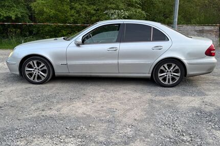 Mercedes-Benz E 280 356.000 km 1.999 &euro; Mühlacker 75417