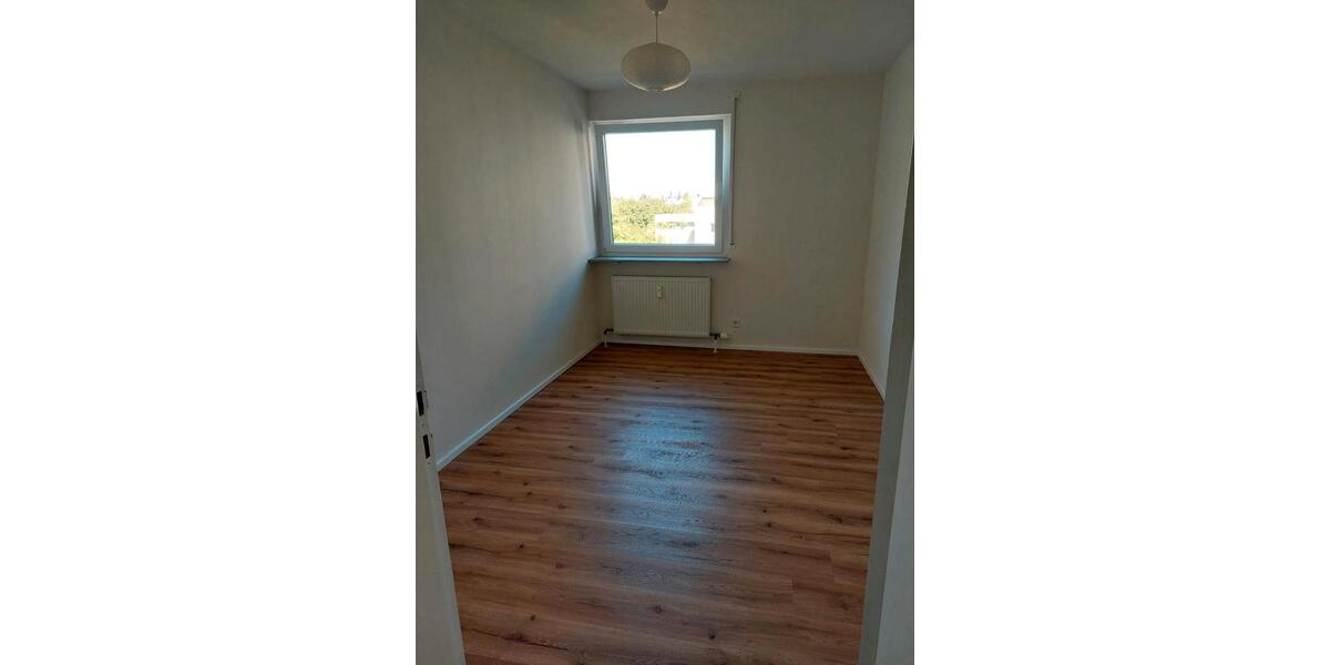 Einfamilienhaus Ditzingen - 4 Zimmer, 118 m&sup2;, 1.500&euro; | Angebot:27540317
