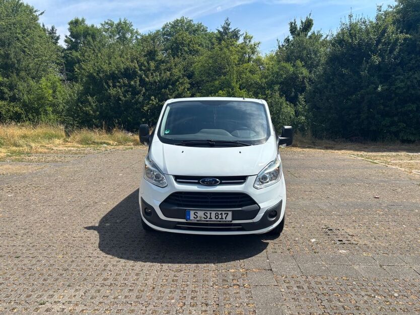 Ford Transit Custom 144.000 km 16.999 € STUTTGART 70437