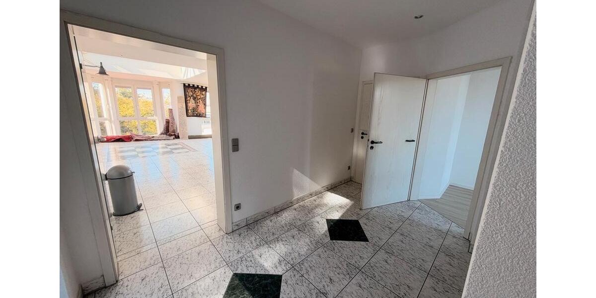 Etagenwohnung Mühlacker - 5 Zimmer, 140 m&sup2;, 1.500&euro; | Angebot:27568125