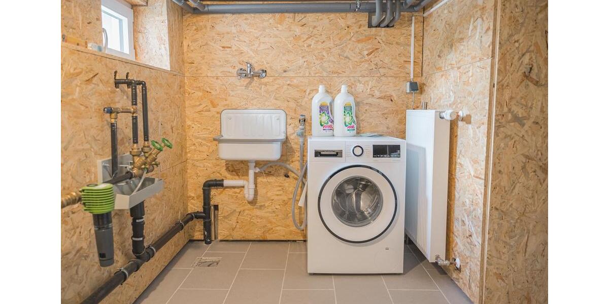 Wunderschönes Einfamilienhaus in Filderstadt Plattenhardt. Vollmöbliert, 3 Schlafzimmer 4 zimmer