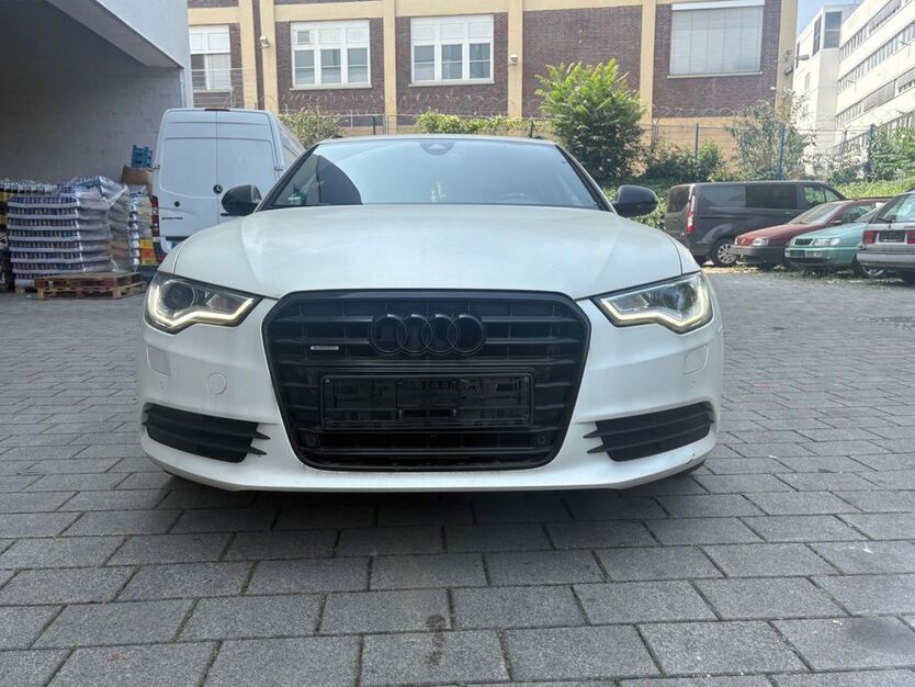 Audi A6 151.000 km 11.500 € Stuttgart 70378