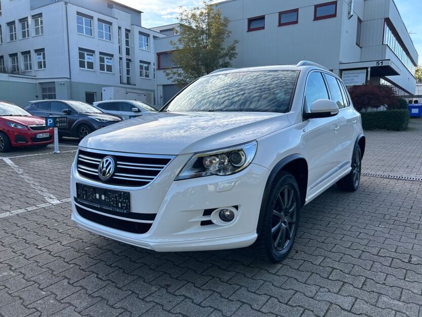 VW Tiguan 72.000 km 11.900 € Reutlingen 72766