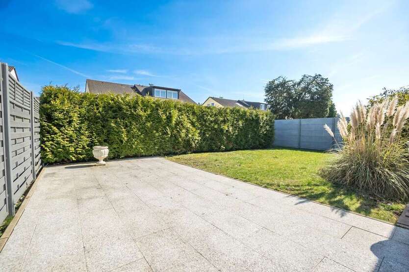 Haus zum Kaufen in Pforzheim 649.000 € 224 m²