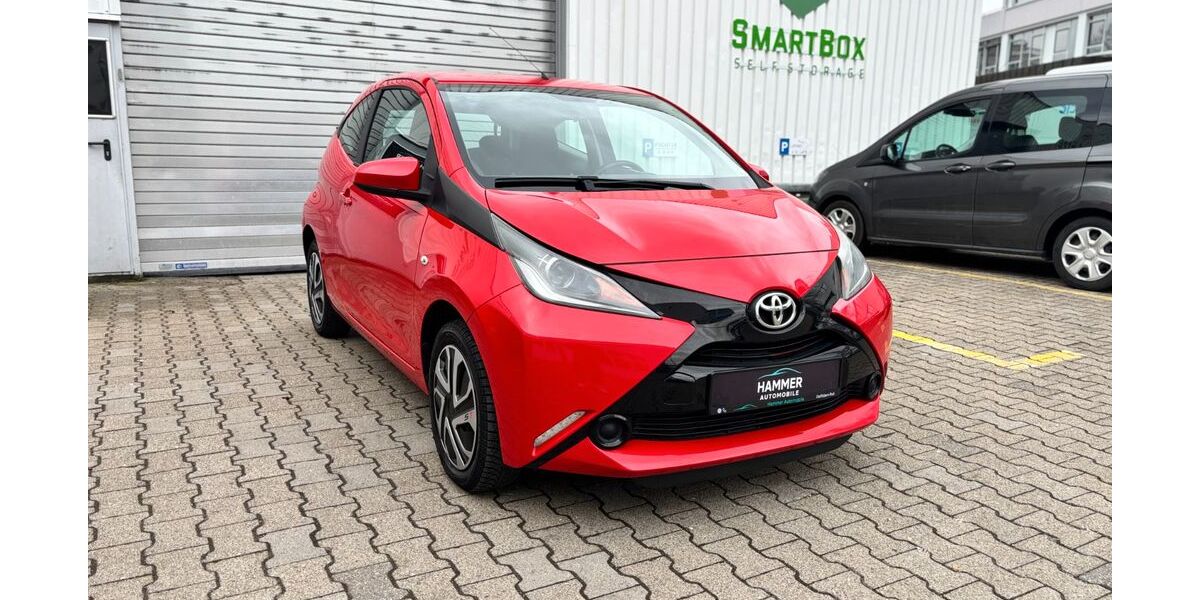 Toyota Aygo (X) 67.700 km 6.990 &euro; Ostfildern 73760
