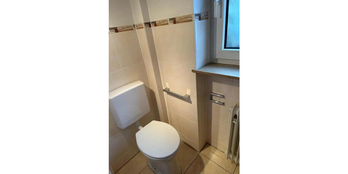 Provisionsfrei: Etagenwohnung mit 4 Zimmern 4 zimmer