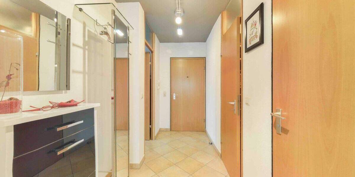 Etagenwohnung Reutlingen Hohbuch - 3 Zimmer, 79 m&sup2;, 359.000&euro; | Angebot:26642373