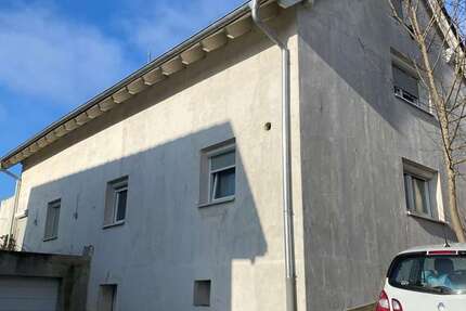 Haus zum Kaufen in Pforzheim 410.000 € 160 m² 4 zimmer