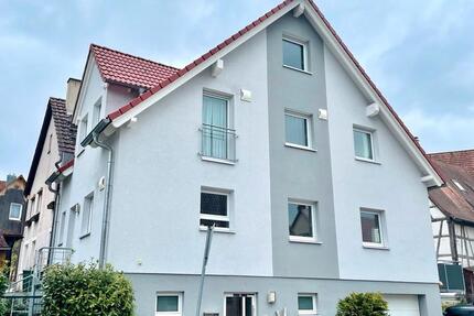 Moderne Doppelhaushälfte mit Wärmepumpe, Lüftungsanlage