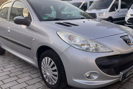 Peugeot 206 80.000 km 3.950 &euro; Ludwigsburg 71642