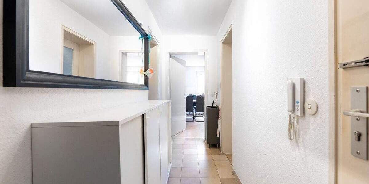 Mehrfamilienhaus, Wohnhaus Stuttgart Degerloch - 9 Zimmer, 140 m&sup2;, 740.000&euro; | Angebot:25685475