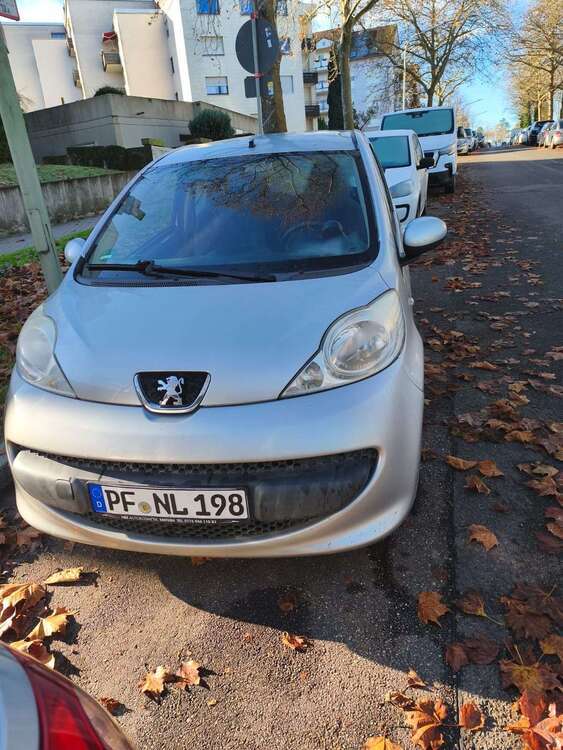 Peugeot 107 221.800 km 2.200 € Niefern-Öschelbronn 75223
