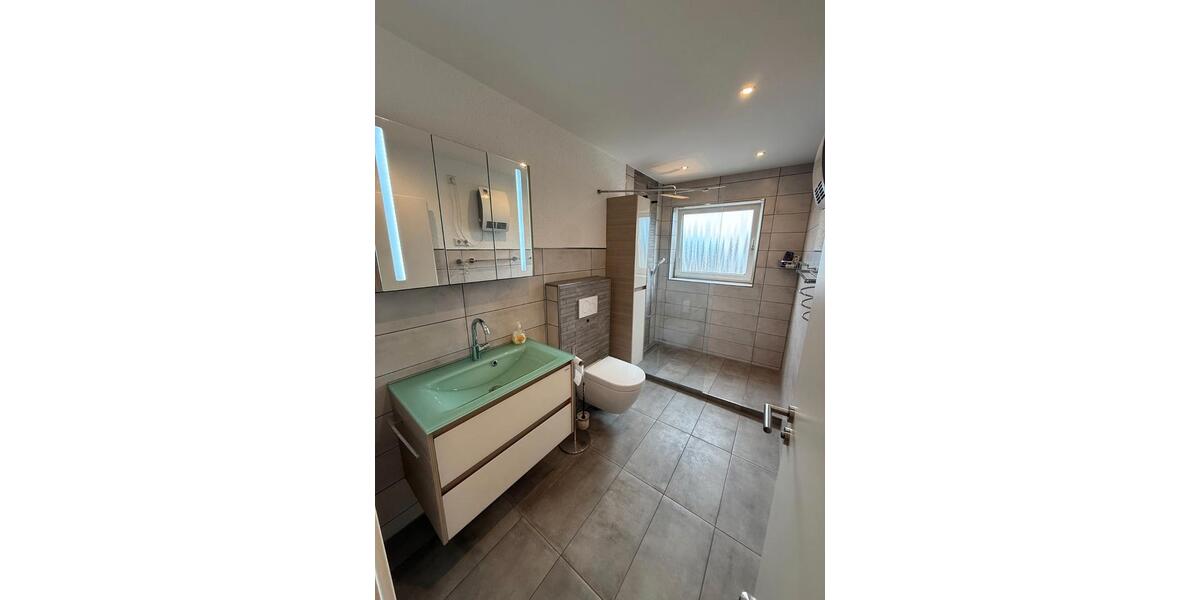Etagenwohnung Sachsenheim - 3 Zimmer, 69 m&sup2;, 285.000&euro; | Angebot:27242027