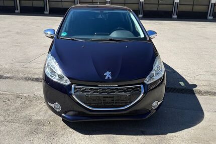 Peugeot 208 88.411 km 5.090 &euro; Böblingen 71034