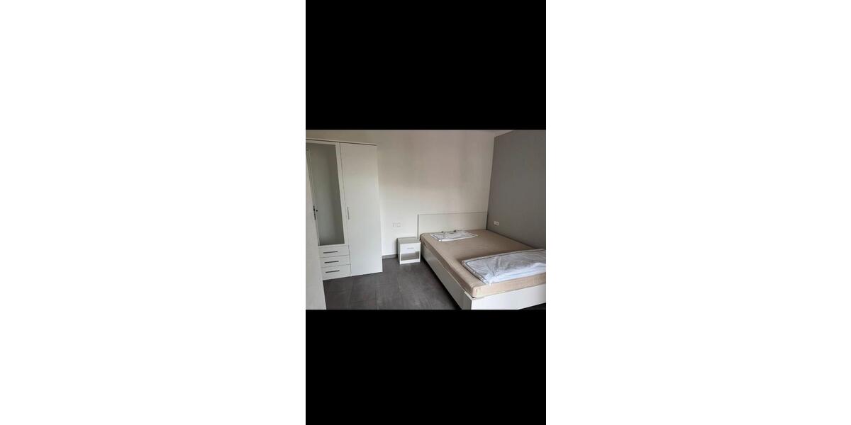 Etagenwohnung Esslingen am Neckar Brühl - 1 Zimmer, 18 m&sup2;, 550&euro; | Angebot:25812881