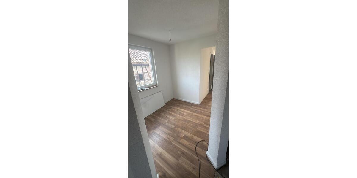 Maisonettenwohnung Mühlacker - 4.5 Zimmer, 100 m&sup2;, 1.250&euro; | Angebot:27625082