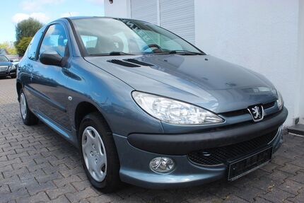 Peugeot 206 60.300 km 2.490 &euro; Gärtringen / Böblingen 71116