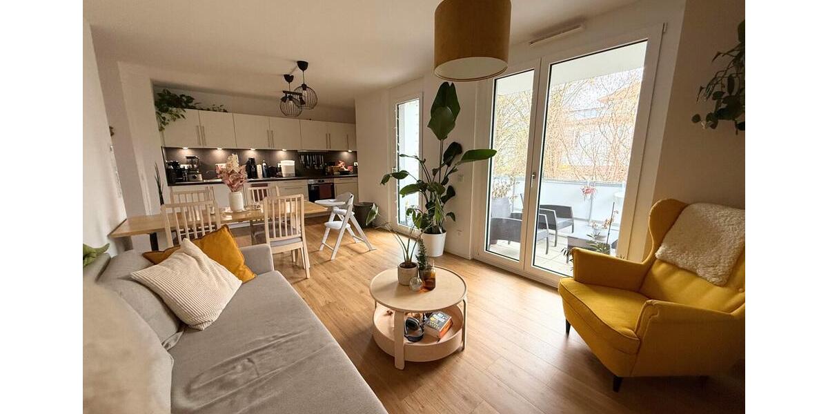 Etagenwohnung Rottenburg am Neckar - 3 Zimmer, 86 m&sup2;, 1.160&euro; | Angebot:24810680
