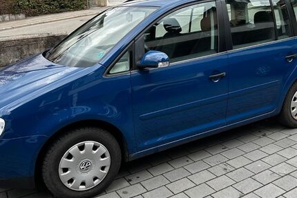VW Touran 47.000 km 5.499 &euro; Böblingen 71032
