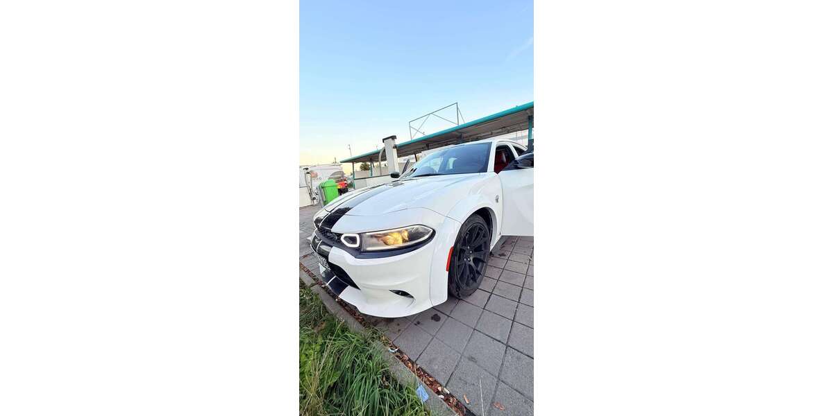 Dodge Charger 87.000 km 28.000 € Pforzheim 75177