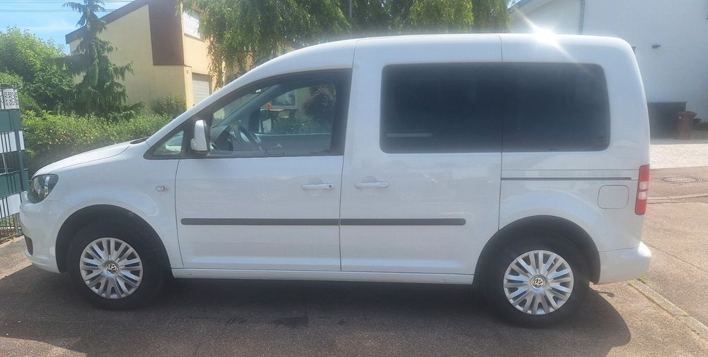 VW Caddy 58.000 km 14.200 &euro; Sersheim 74372