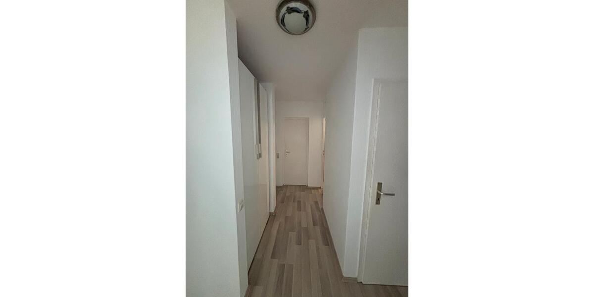 Etagenwohnung Rottenburg am Neckar - 4 Zimmer, 98 m&sup2;, 1.300&euro; | Angebot:25926122