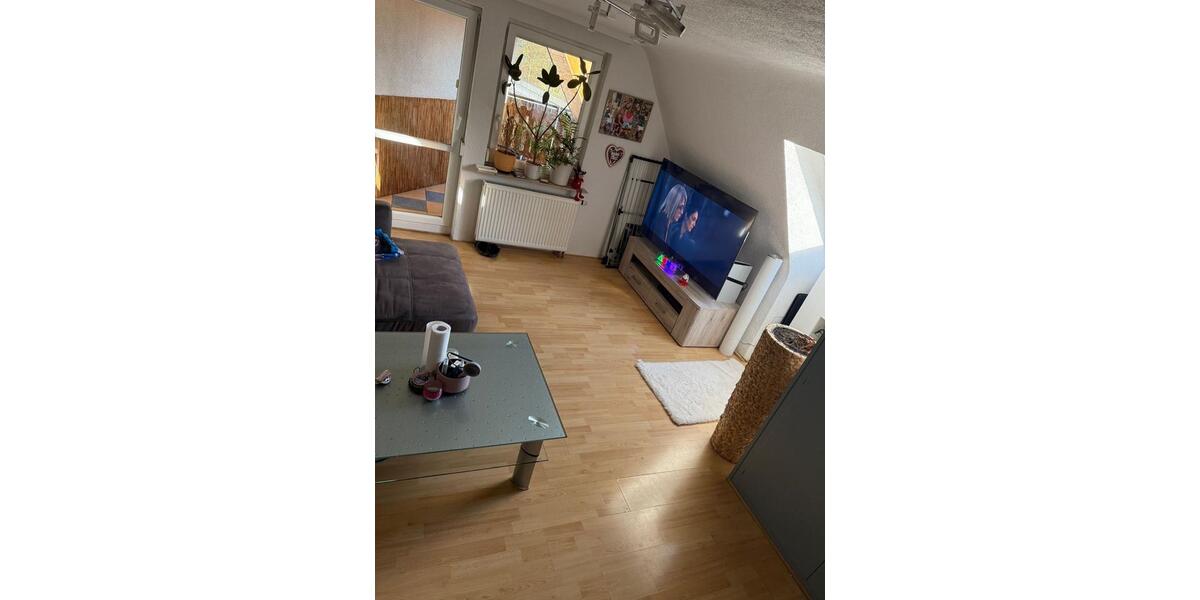 Dachgeschoßwohnung Nürtingen - 3 Zimmer, 68 m&sup2;, 850&euro; | Angebot:26342830
