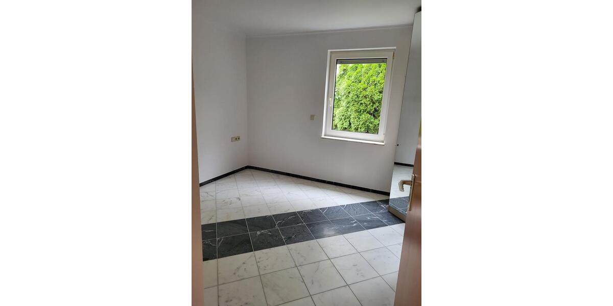 Erdgeschoßwohnung Renningen - 2 Zimmer, 45 m&sup2;, 800&euro; | Angebot:25778014