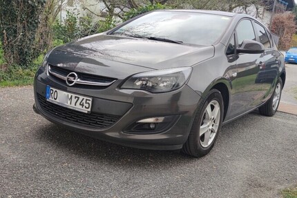 Opel Astra J