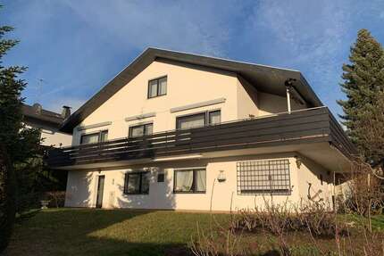 Haus zum Mieten in Plochingen 1.900 € 237 m²