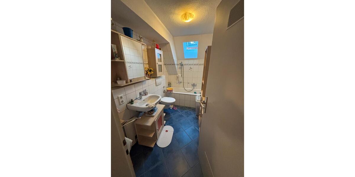 Dachgeschoßwohnung Pforzheim Büchenbronn - 3 Zimmer, 70 m&sup2;, 875&euro; | Angebot:25418081