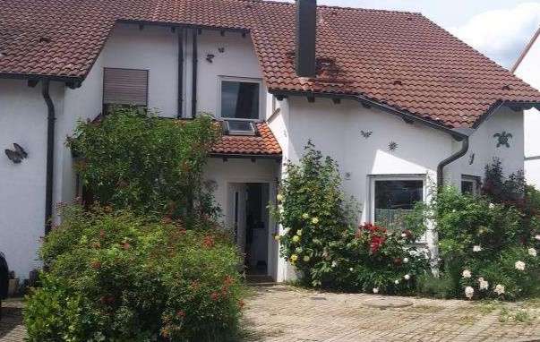 Haus zum Mieten in Steinenbronn 2.500 € 150 m²