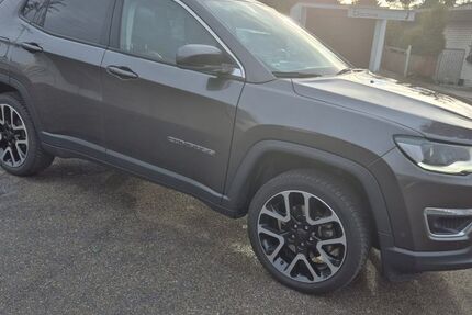 Jeep Compass 98.000 km 16.799 &euro; möglingen 71696