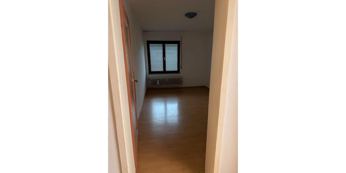 Etagenwohnung Sindelfingen Darmsheim - 3 Zimmer, 75 m&sup2;, 1.100&euro; | Angebot:26441817