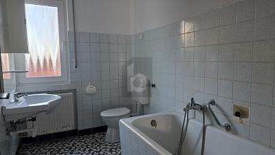RENDITE-MEHRFAMILIENHAUS IN OBERJETTINGEN - Mehrfamilienhaus, Wohnhaus Jettingen | Angebot:27565562