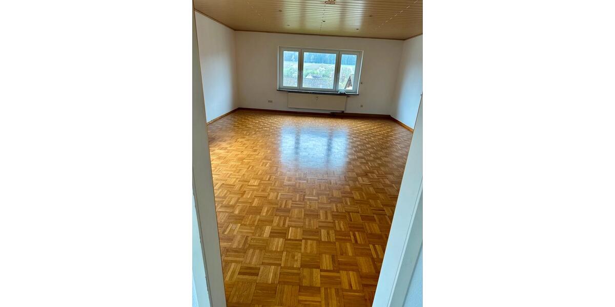 Erdgeschoßwohnung Calw - 4 Zimmer, 147 m&sup2;, 1.176&euro; | Angebot:26136041