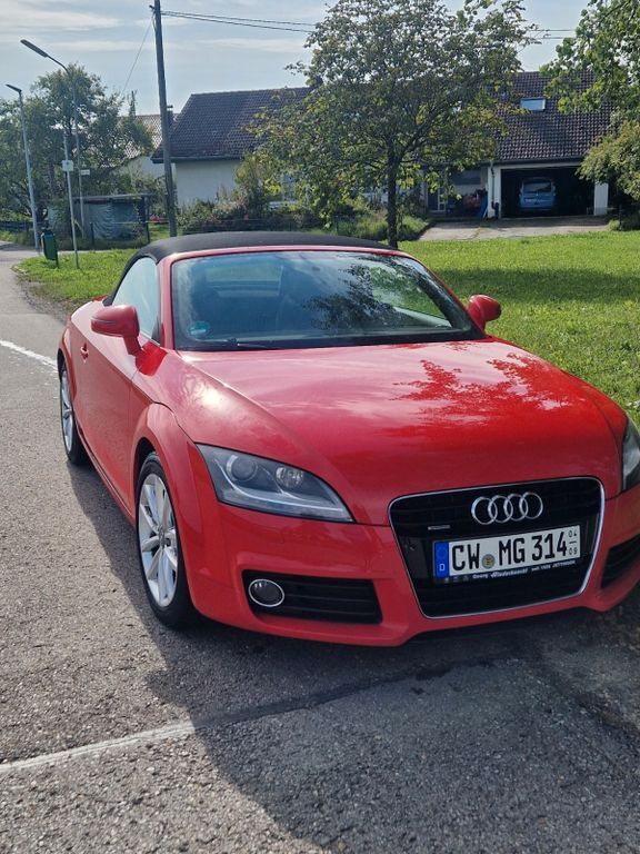 TT