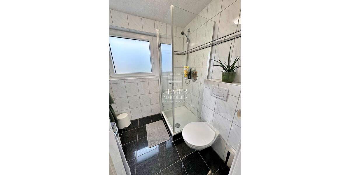 Einfamilienhaus Böblingen - 8 Zimmer, 154 m&sup2;, 660.000&euro; | Angebot:24814342