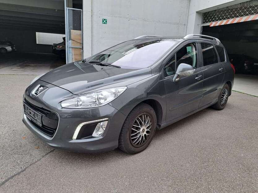 Peugeot 308 210.000 km 2.400 € Reutlingen 72766