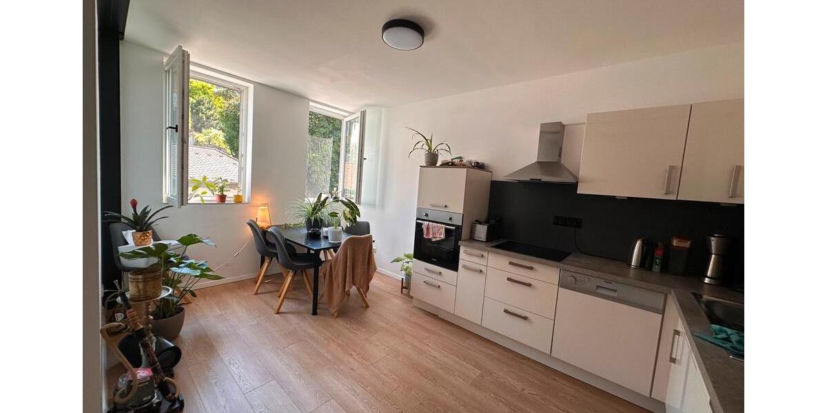 Etagenwohnung Esslingen am Neckar - 5 Zimmer, 15 m&sup2;, 550&euro; | Angebot:27565761