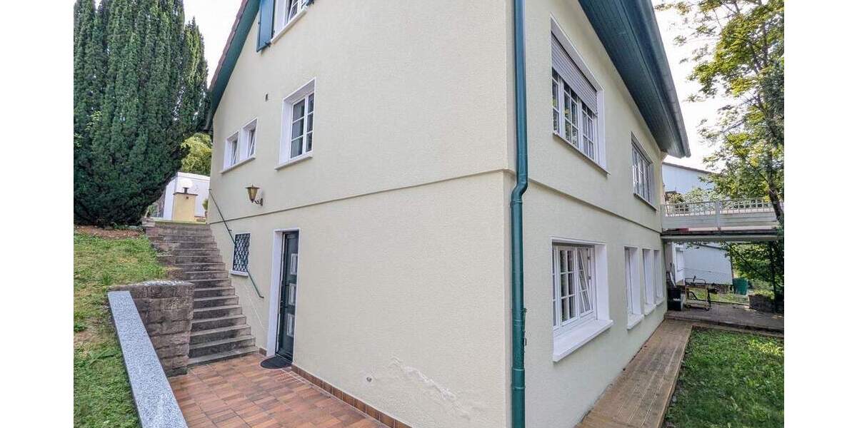 Einfamilienhaus Niefern-Öschelbronn Niefern - 7 Zimmer, 190 m&sup2;, 550.000&euro; | Angebot:25738400