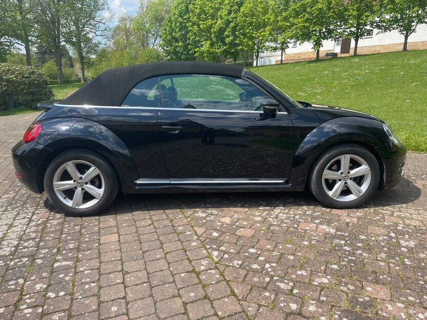 VW Beetle 156.000 km 10.900 € Stuttgart 70192