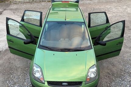 Ford Fiesta 122.610 km 2.690 &euro; Böblingen 71032
