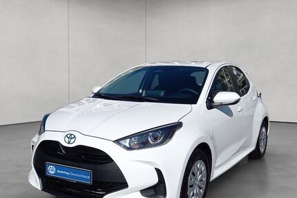 Toyota Yaris 2.400 km 22.490 &euro; Stuttgart 70469